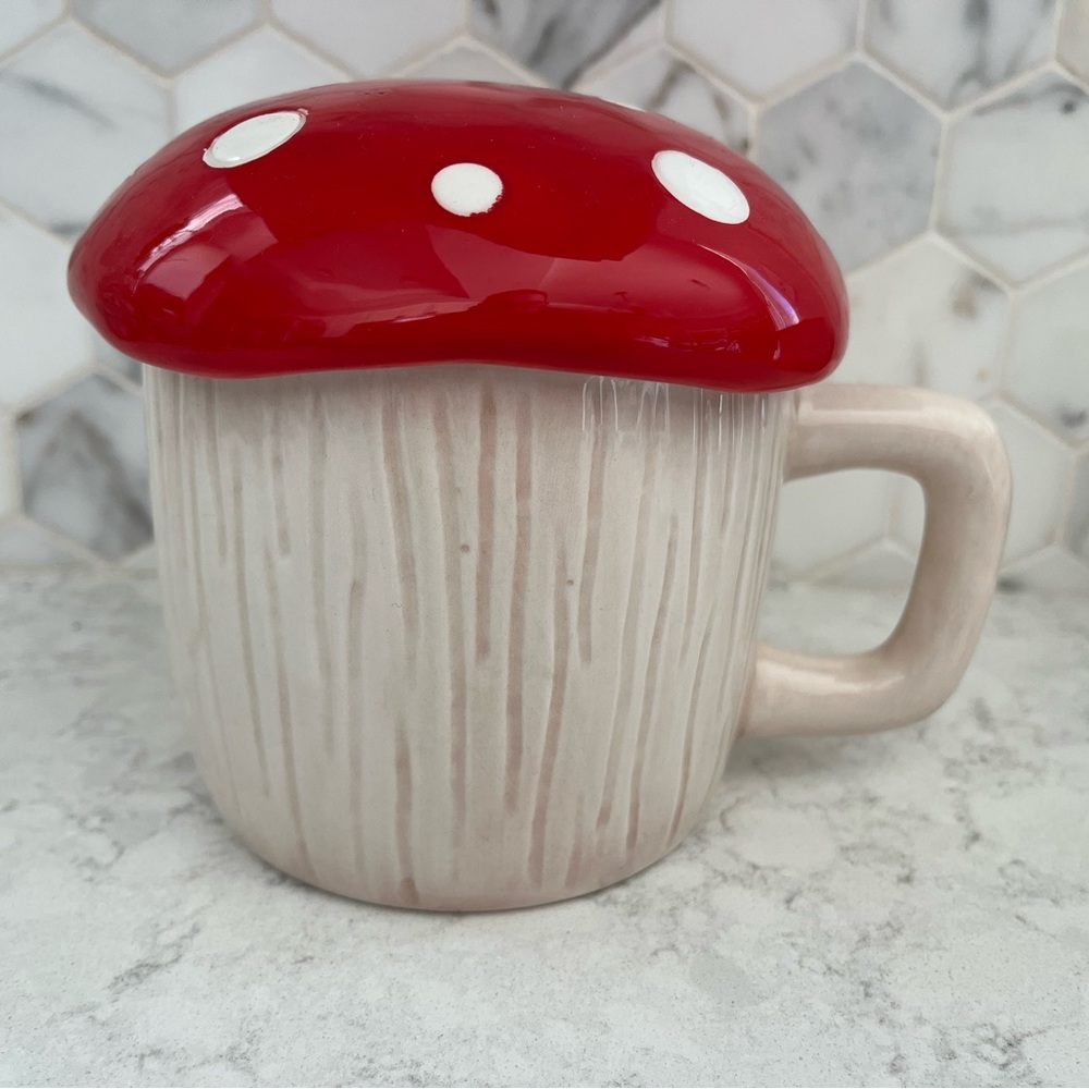 Mushroom Design Ceramic Mug with Hidden Gnome NWOT